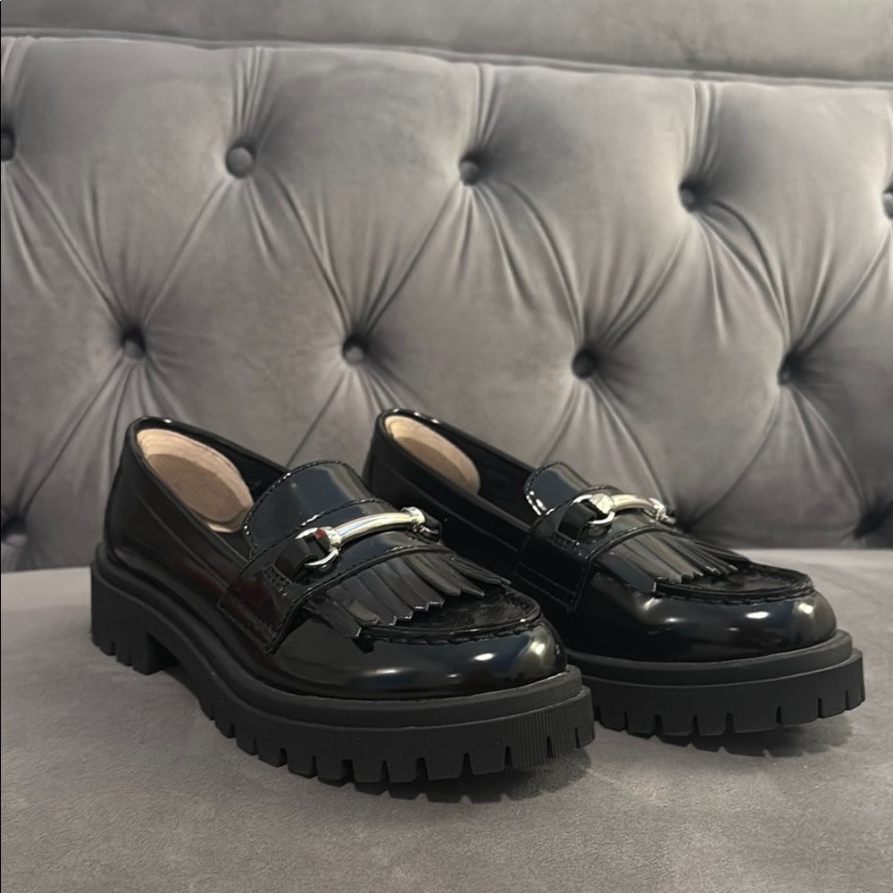 Old Navy Black Loafers